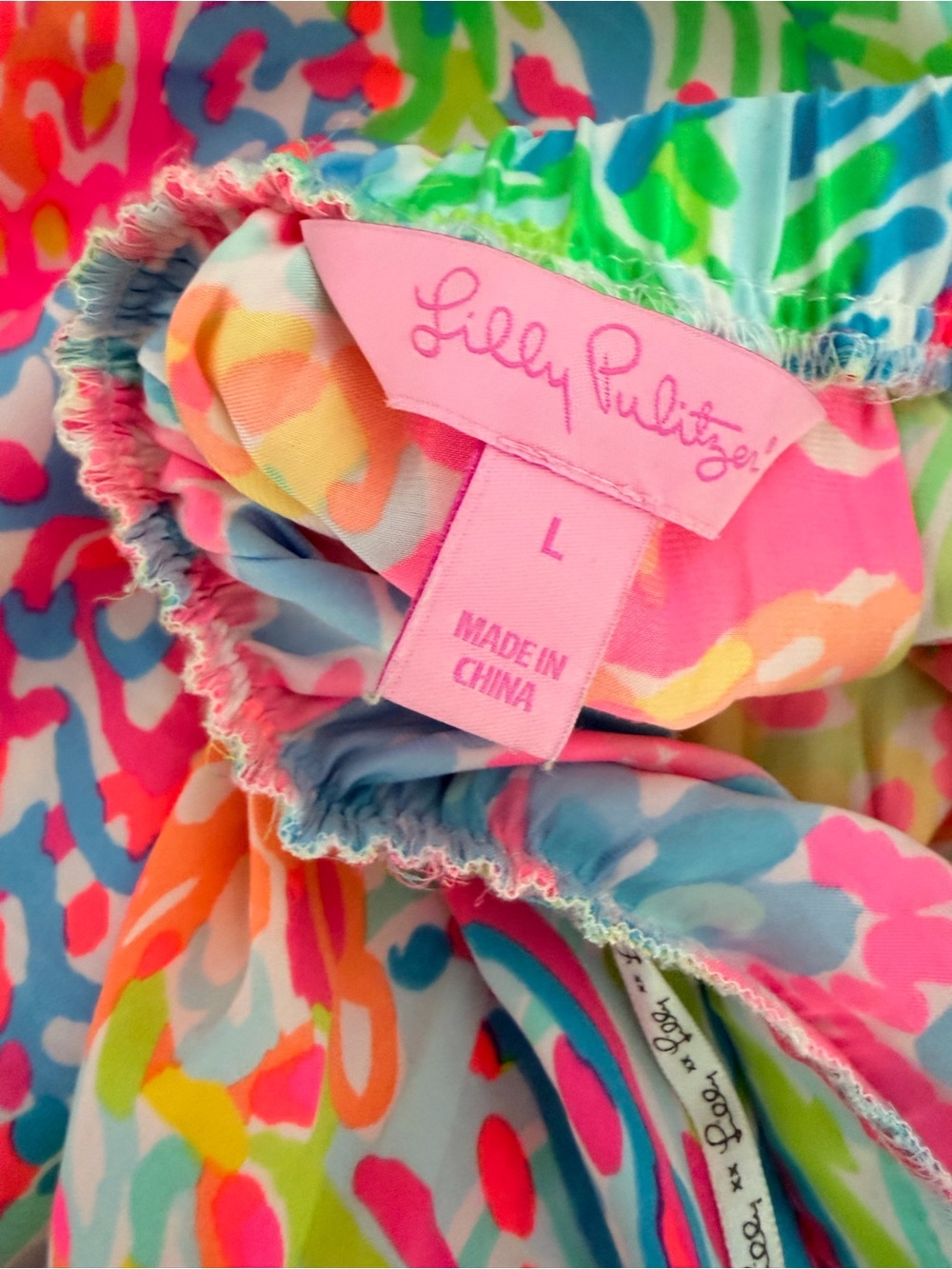 Lilly Pulitzer Romper 😍 - Picture 4 of 5